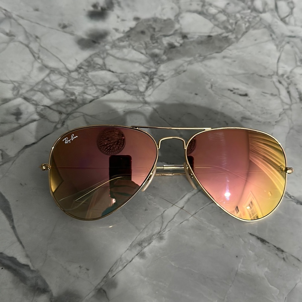 Ray Ban Pink mirrored Aviators